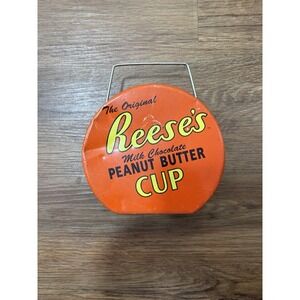Vintage Style Reese's Peanut Butter Cup Metal Lunch Box Tin Carry Case
